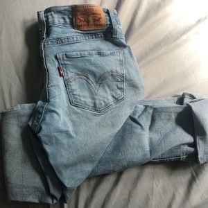 Levis Light-wash Skinny Jean